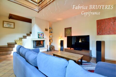   Dpt Corr�ze (19), � vendre USSEL maison P8 Maison - 8 pi�ce(s) - 180 m�