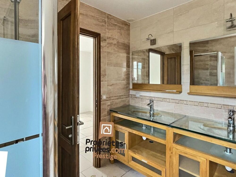 à vendre  Villa Fayence (83440)