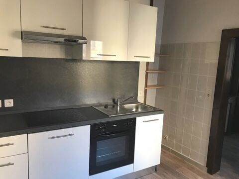   DUPLEX REFAIT A NEUF AVEC CUISINE INTEGREE - BILLOM Appartement - 3 pi�ce(s) - 41 m�