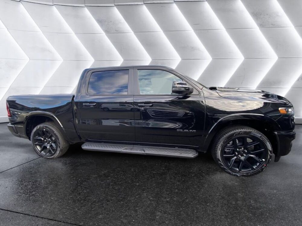 RAM 1500 Laramie Night – Marchepieds Toit Ouvrant 2026 occasion 33000 Bordeaux