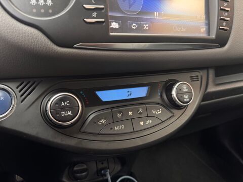 Yaris III 1.5 VVT-i 100 Hybrid E-CVT Dynamic - Automatique 2019 occasion 33000 Bordeaux
