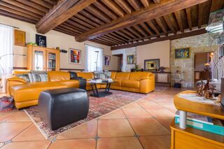  Maison à vendre 15 + pièces 594 m²