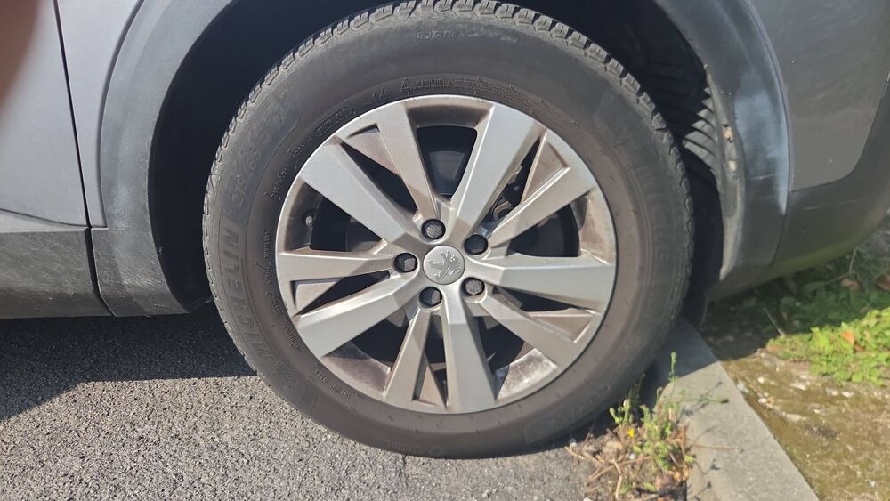 3008 II 1.2 PureTech 130 Active Business 2018 occasion 62840 Laventie