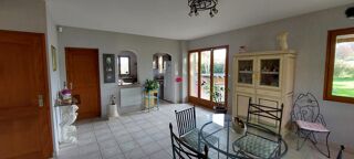  Maison � vendre 8 pi�ces 345 m�