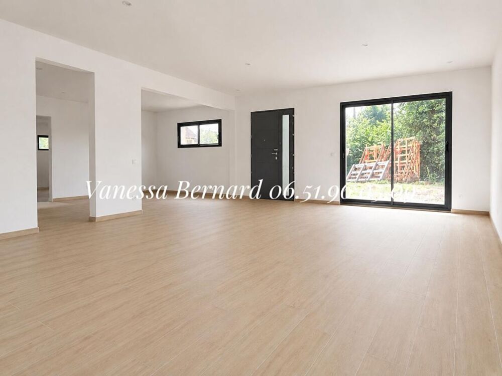 14130 Maison de 175 m² 5 chambres proche Pt L'Evêque 609 000 Euros