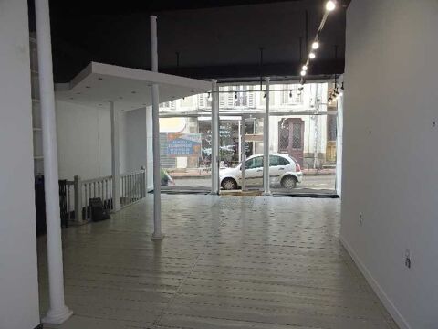   A VENDRE MURS COMMERCIAUX EN HYPER CENTRE DE LIMOGES PROCHES DES HALLES CENTRALES 