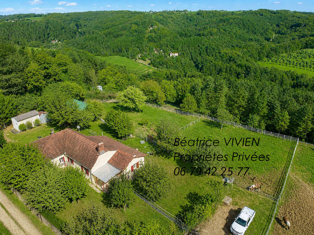 PLAZAC: BELLE VUE ET CALME! - Maison avec gîte attenant. 3/4 chambres. Dépendance. Terrain constructible , Prés et bois environ