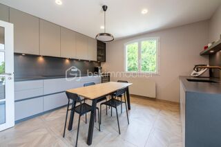  Maison � vendre 8 pi�ces 202 m�