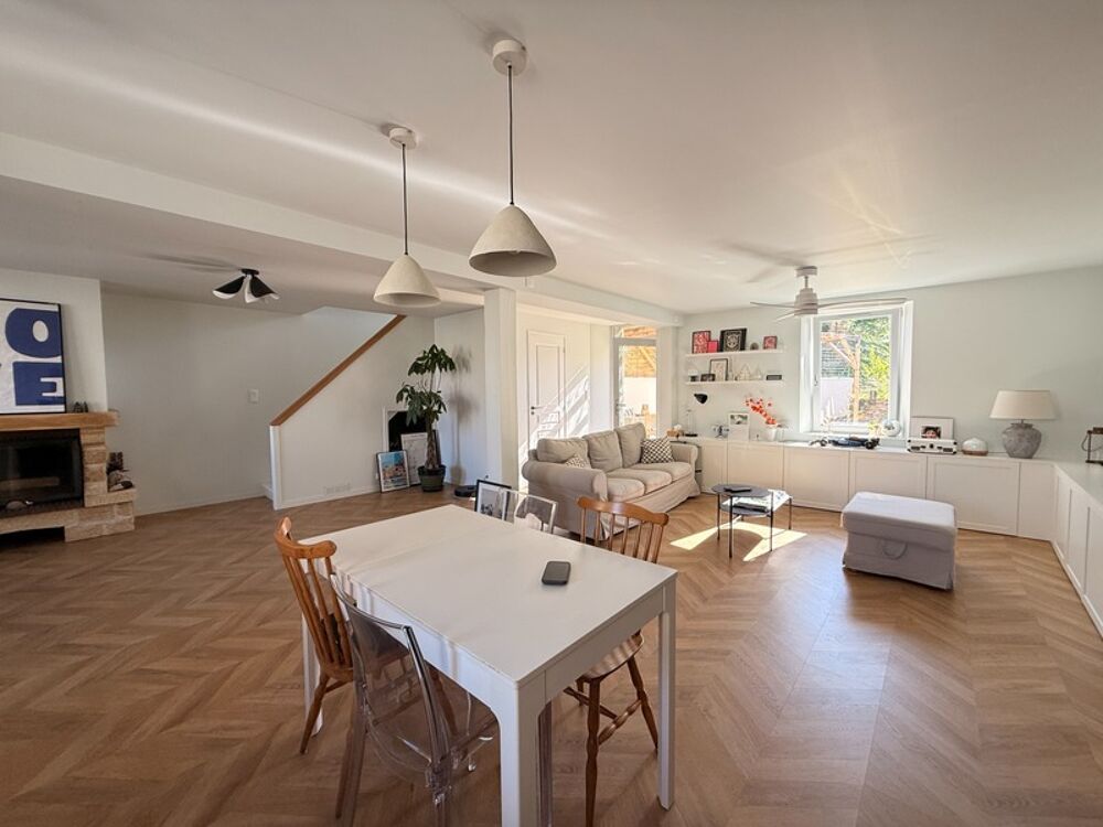 Vente Maison Maison en pierre entièrement rénovée, 95m², avec dépendances, terrain de 1154m² 148 000 € Villard