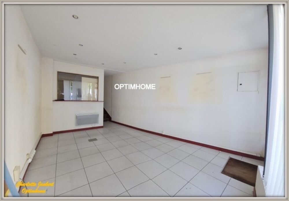Vente Immeuble Immeuble à vendre BARBEZIEUX SAINT HILAIRE (16) Barbezieux saint hilaire