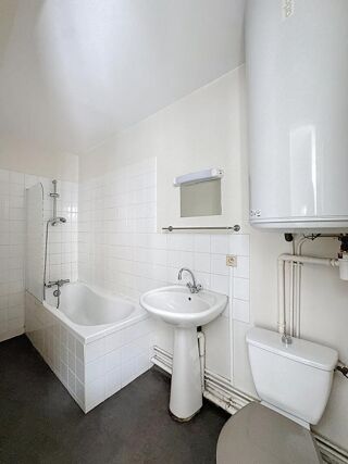  Appartement à louer 2 pièces 46 m²