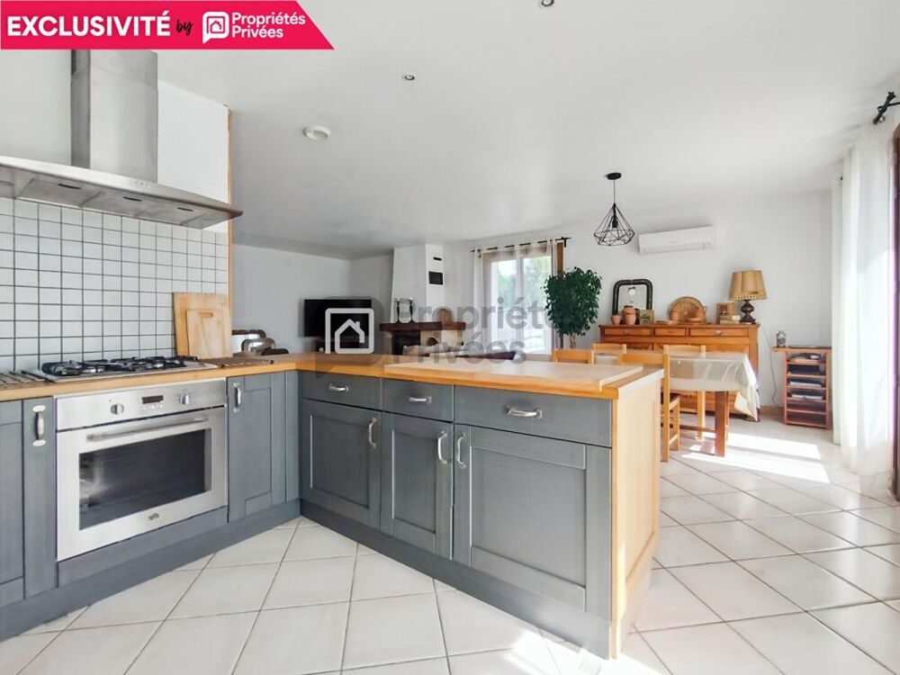Maison de plain-pied de 120 m² 3 chambres terrain 1360 m² Roques (31120)