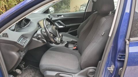 308 II 1.2 PureTech 110 Allure - Entretien constructeur 2018 occasion 69300 Caluire Et Cuire