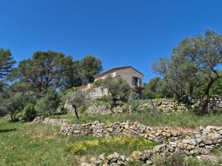 Maison 8 pièces 198 m² · à Cuers · 198 m² · 650 000 €