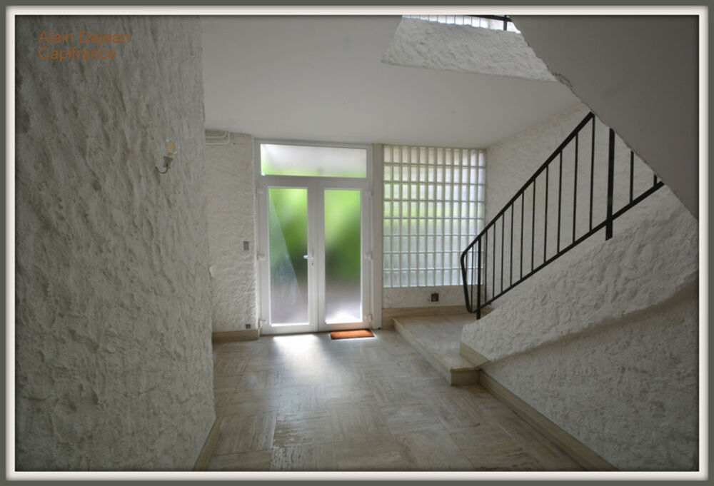 A vendre Maison d'architecte- 10 pièces AGEN (47)- 282 M2-Parc Arboré-Double Garage