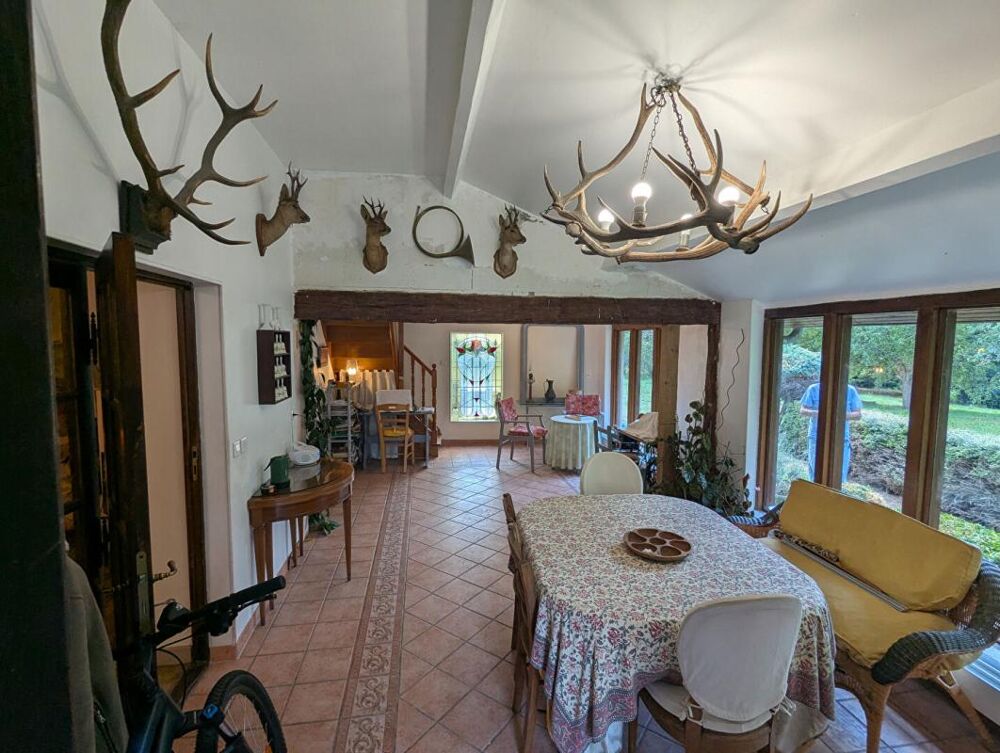 Vente Maison Proprit 150m2 4 chbres. Terrain 5 500m2 Fretigny