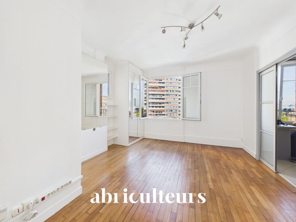 Vente Appartement Paris 15e – 3 pièces traversant et lumineux au dernier étage d'un bel immeuble des années 1920 Paris 15