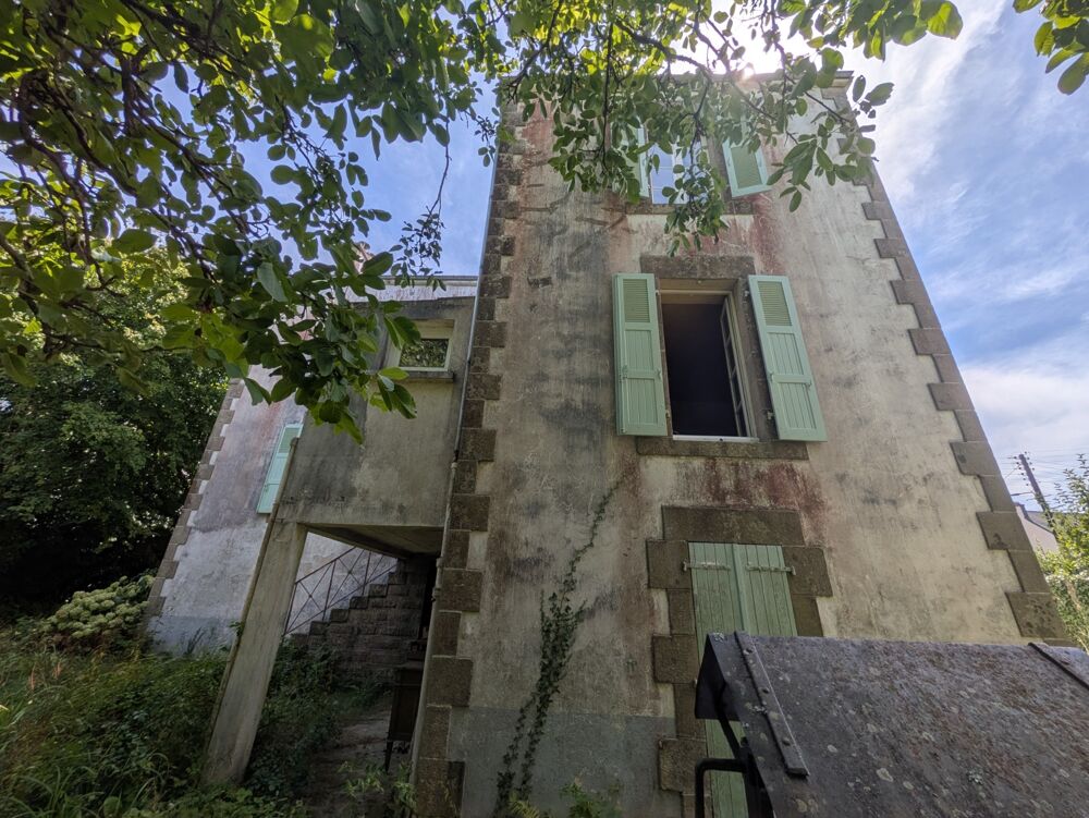 Vente Maison GUEMENE SUR SCORFF MAISON BOURGEOISE  7 PIÈCES 185 M² ENVIRON AVEC GARAGE ET DÉPENDANCES,UN PUITS UNE PARCELLE DE 3706M² Guemene sur scorff