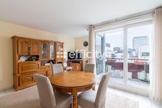  Appartement � vendre 4 pi�ces 77 m�