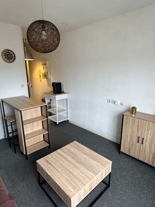  Appartement à louer 1 pièce 20 m²