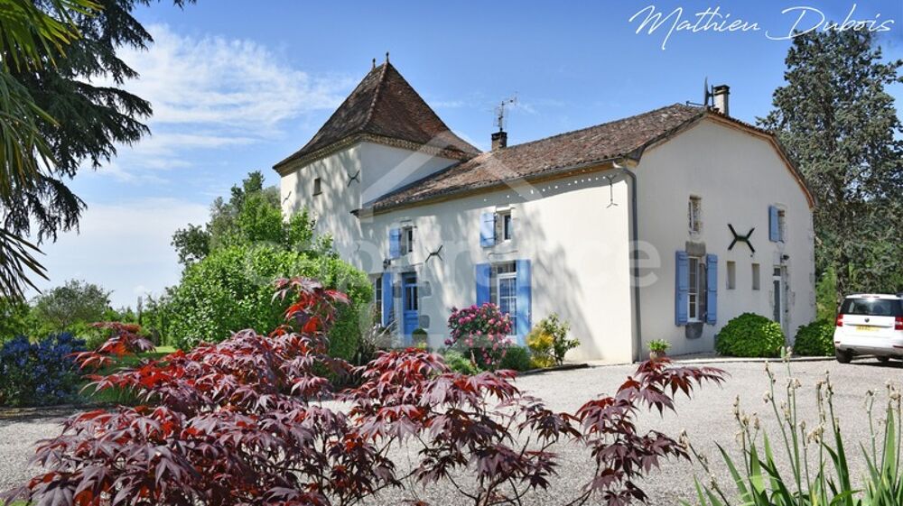 Domaine de prestige avec manoir, gîte et cottage sur 2,2 hectares de terrain paysager  Lot-et-Garonne