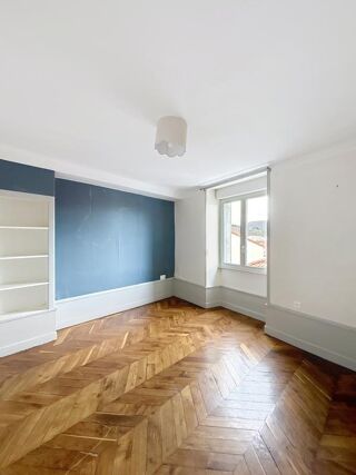  Appartement à louer 6 pièces 155 m²