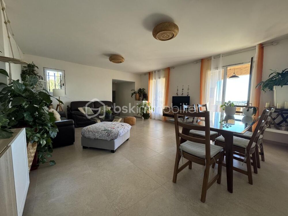 Au calme et sans vis-à-vis, Grande maison individuelle de 130 m2 avec terrain de 2540 m2
