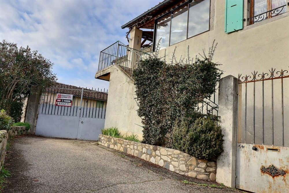 Maison avec studio + vastes dépendances ? Fort potentiel ? Lanas (07200)