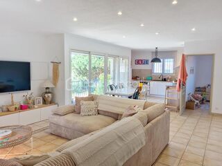  Villa à vendre 9 pièces 232 m²