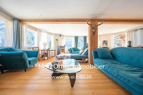   R�f�rence : 6536-CLG - Appartement r�nov� de 227m�, avec jardin de 250 m�, � Saint-V�ran Appartement - 8 pi�ce(s) - 227 m�