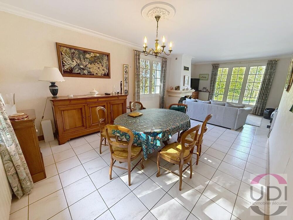Belle maison d'architecte à Vallière