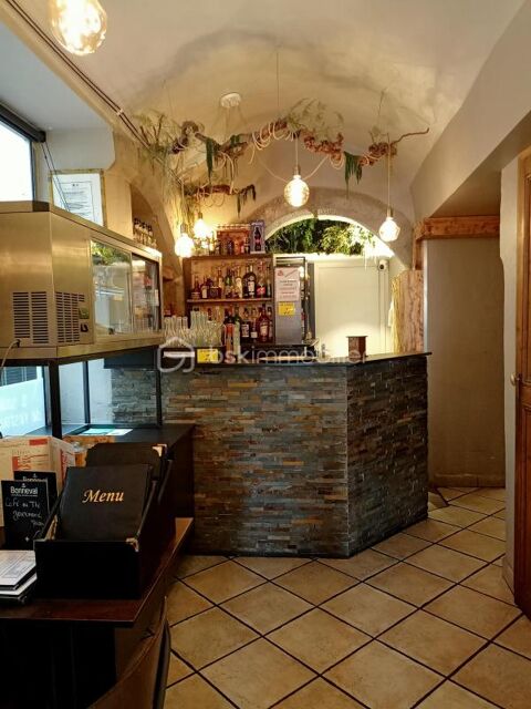 Restaurant cl&eacute; en main avec terrasse – Hyper centre pi&eacute;ton de Chamb&eacute;ry 147000 73000 Chambery