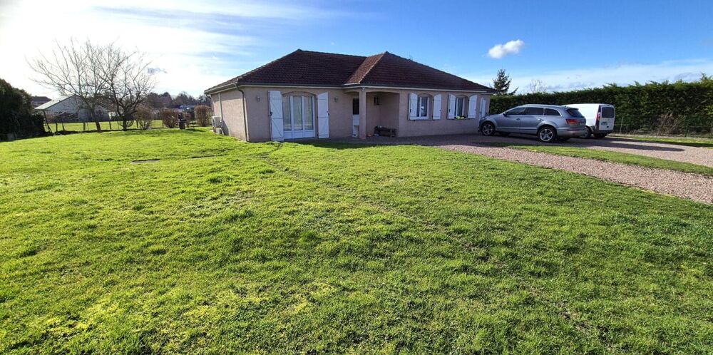 Superbe Pavillon Individuel de Plain-pied de 117 m² Entièrement Rénové avec sa Cour avant de 100 m², Patio, Terrasse avec Barbec