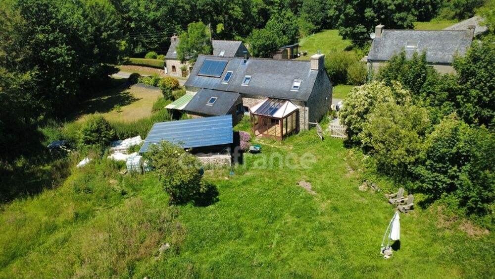 Maison en pierre  2 500 m² de terrain  Calme absolu et nature