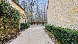  Proprit/chteau  vendre 10 pices 370 m