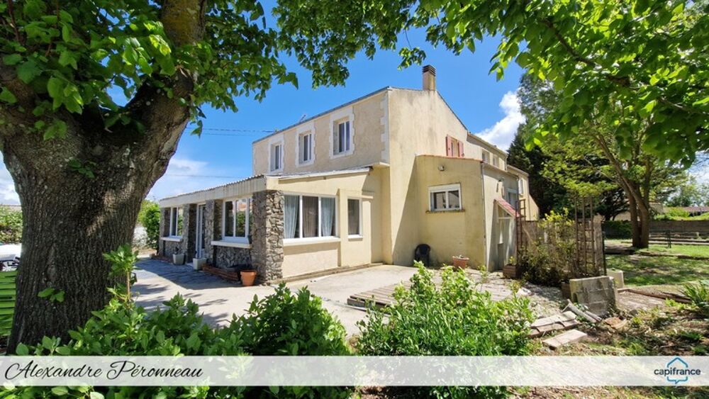 Vente Maison CHATELAILLON à vendre Maison 235 m² Gîte Chambres d'hôtes 12 piéces  - Terrain de 1 200 m² - Vendu loué - Chatelaillon plage
