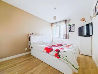 Vente Appartement Appartement T3 de 74,2 m² - Stationnement sous-sol - Cave Lyon 8