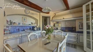  Maison � vendre 9 pi�ces 259 m�