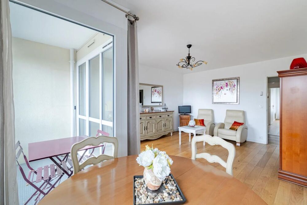Vente Appartement Appartement de 4 pièces de 78 m² Montmorency plein centre avec double Box Montmorency