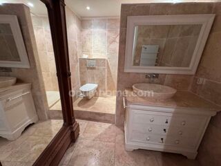  Immeuble à vendre 240 m²