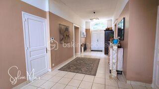  Propriété/château à vendre 8 pièces 264 m²