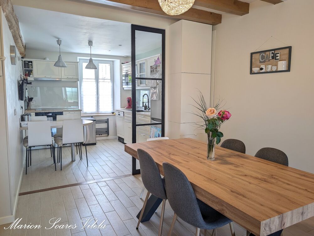 Vente Maison Maison en pierre rénovée avec goût – 148 m² – 4 chambres – Grand garage Chaumes en brie