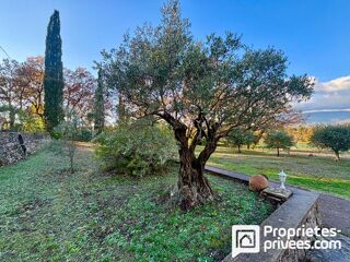  Maison � vendre 7 pi�ces 230 m�