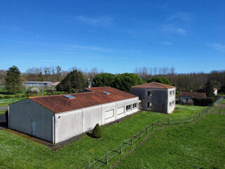  Maison � vendre 15 + pi�ces 689 m�