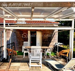  Immeuble à vendre 13 pièces 330 m²