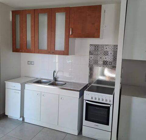  Appartement � louer 1 pi�ce 85 m�