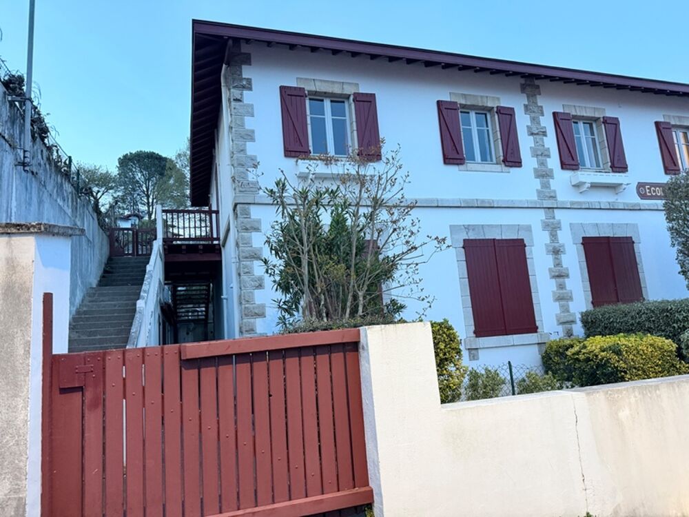 Vente Appartement EXCLUSIVITÉ – CIBOURE – APPARTEMENT DE CHARME AVEC COMBLES PRIVATIFS ET PARKING Ciboure