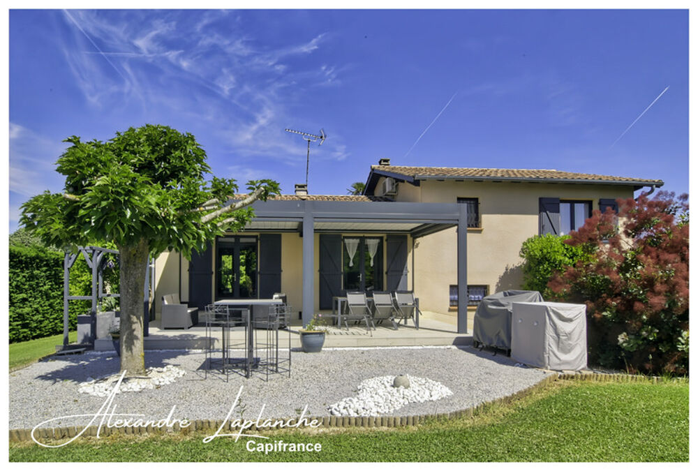 Dpt Tarn et Garonne (82), Maison à vendre 4 pièces avec jardin, garage et pergola bioclimatique à SAINT ETIENNE DE TULMONT