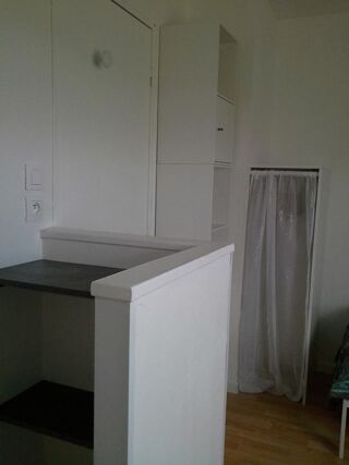  Appartement à louer 1 pièce 12 m²