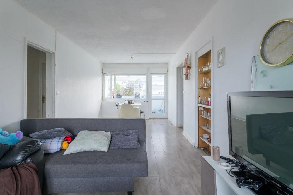 Vente Appartement Appartement de 5 pièces de 90 m² à Gagny avec balcon et cave Gagny